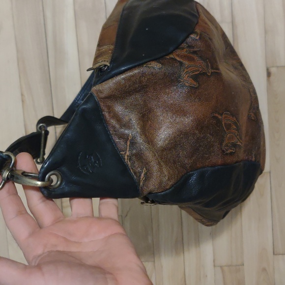 Vintage leather backpack - Picture 4 of 10